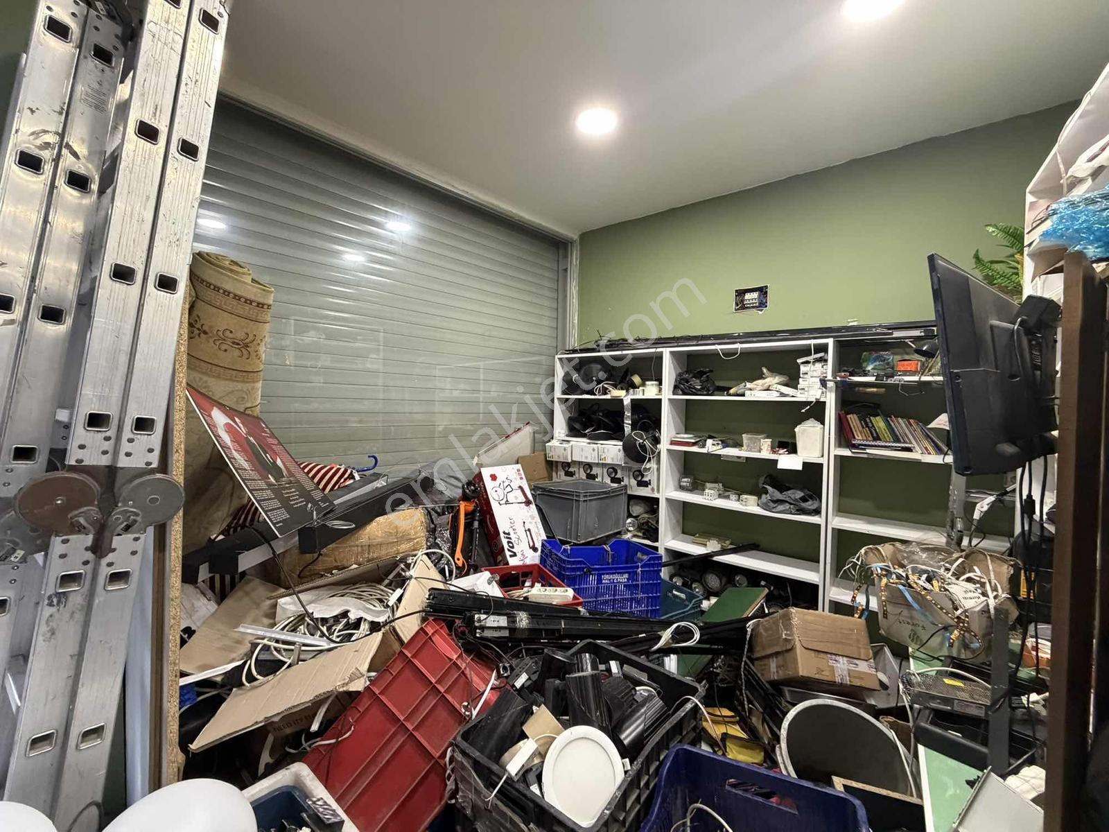 Esenyurt Atalay Caddesi 130m2 Cadde Üzeri Satılık Depolu Dükkan - Görsel 8