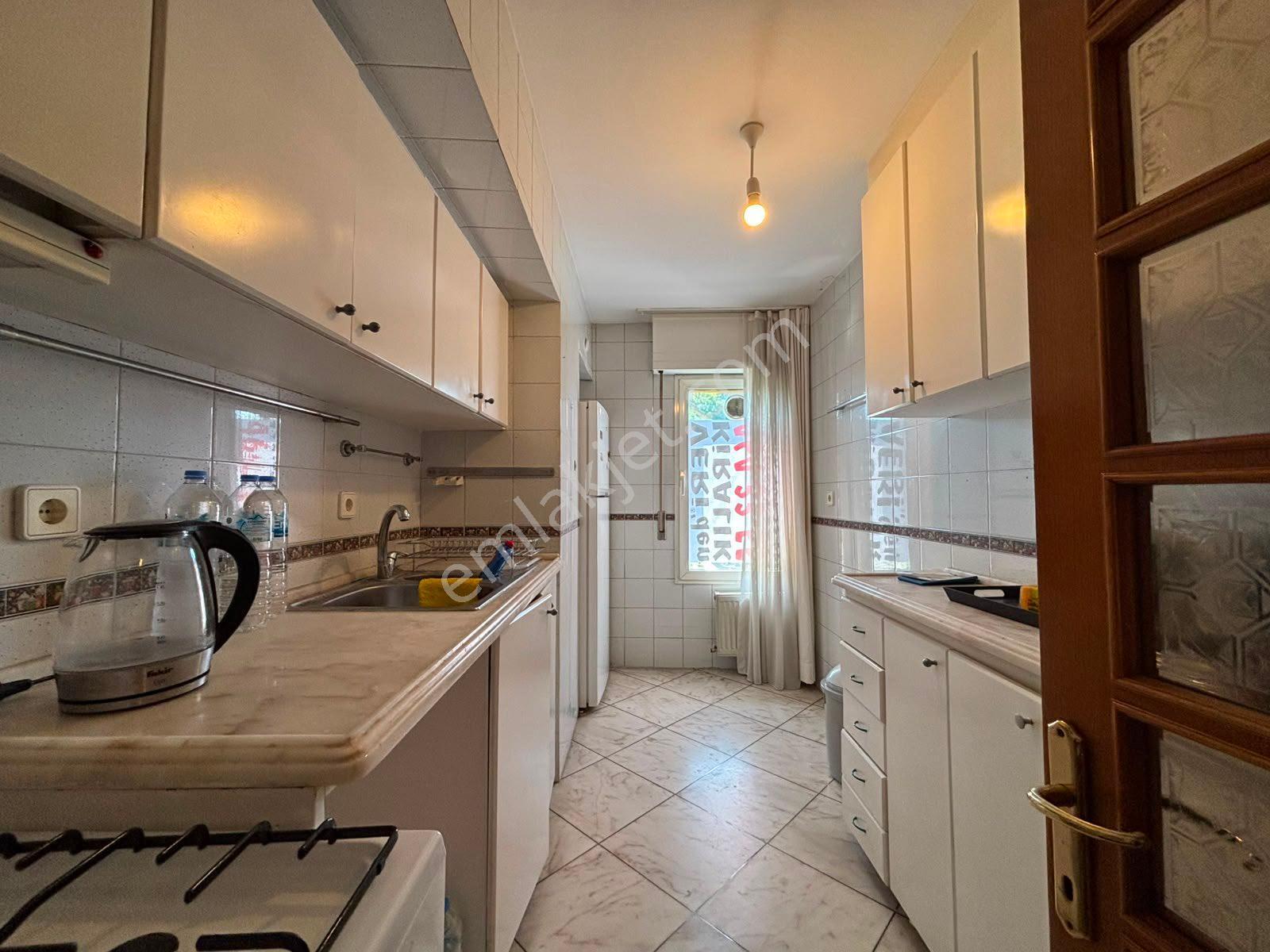 Alsancak Vasıf Çınar'da Köşe, Otoparklı 2.kat 1+1 Eşyalı Kiralık - Görsel 9