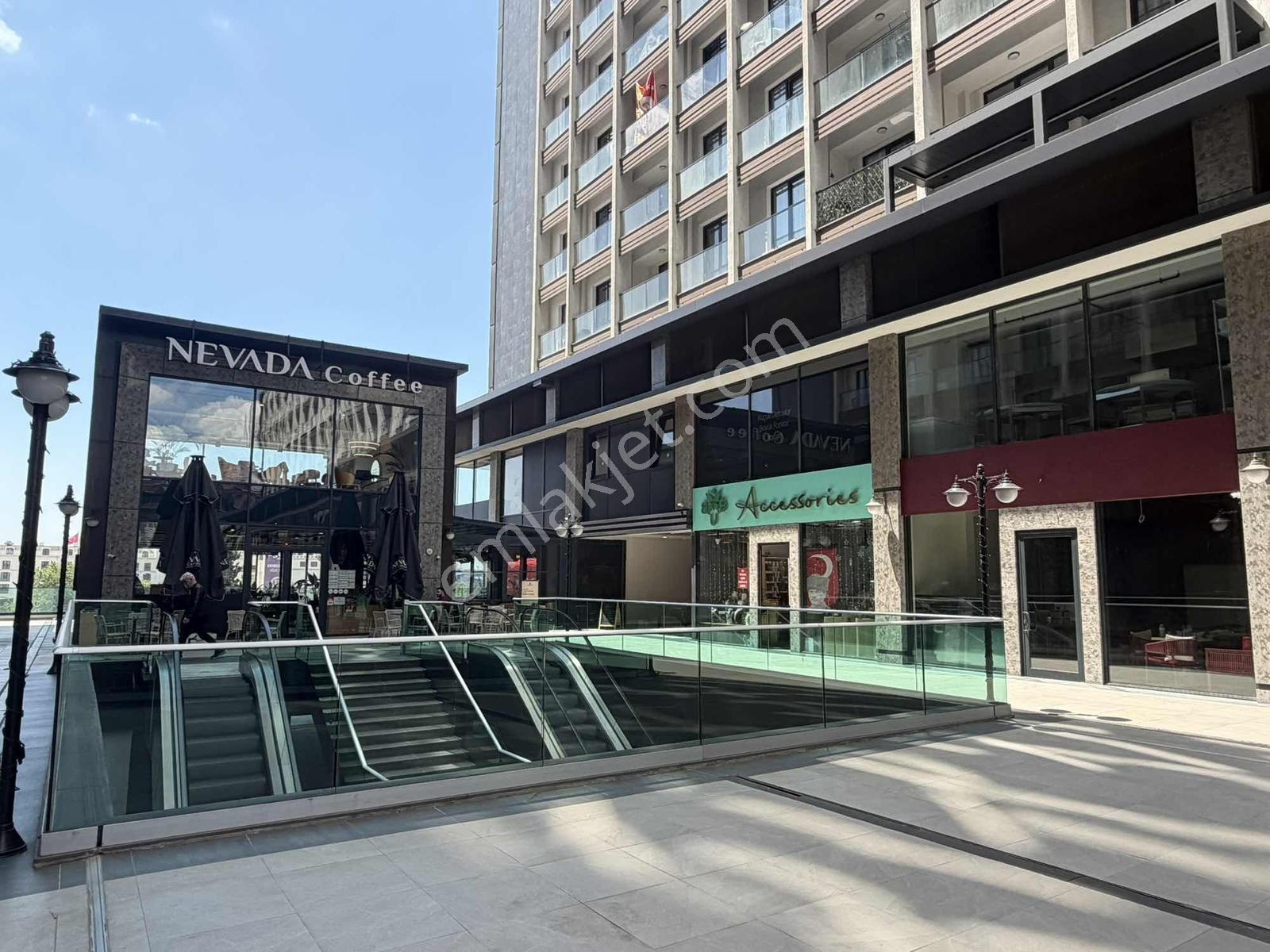 Tuzla Vema'da Meydan Katında Kiralık 186 M2 Asma Katlı Mağaza - Görsel 13