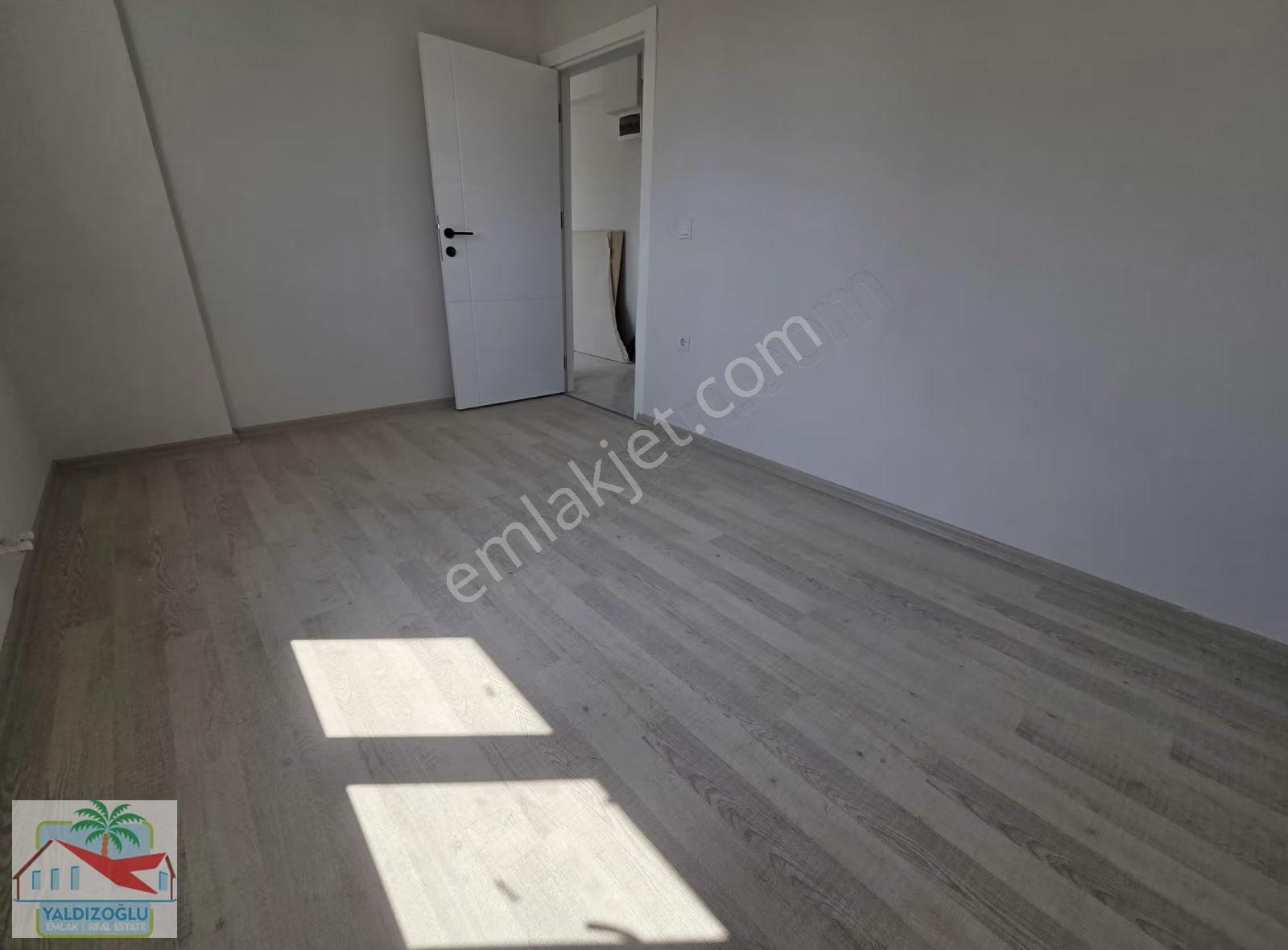 Pazara Yakın Kiralık 1+1 Arakat Asansörlü Daire - Görsel 2