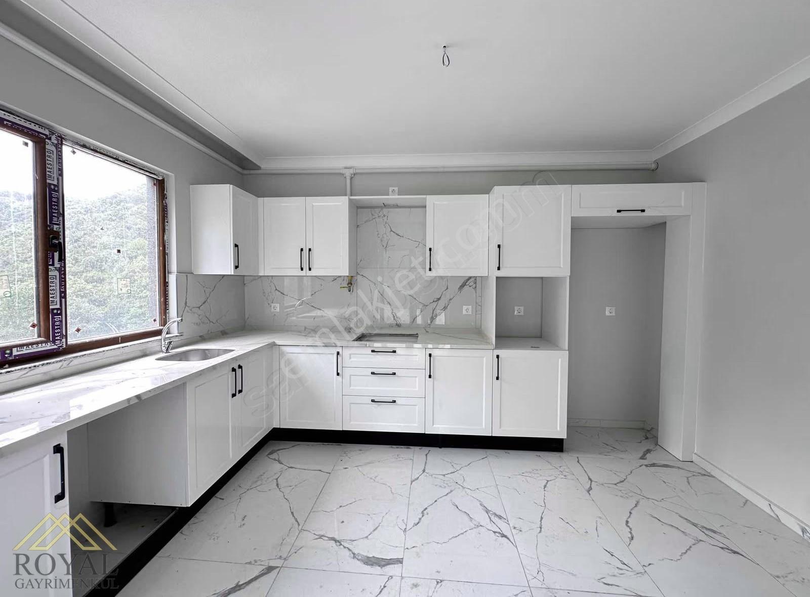 Kaşüstü'nde Kiralık 4+1 Sıfır Daire - Görsel 8
