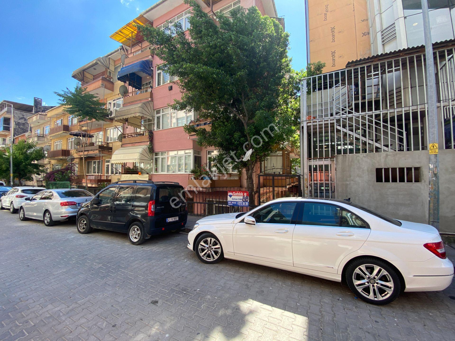 İzmit Çarşı Merkezinde Yatırıma Uygun 3+1 Satılık Daire - Görsel 2