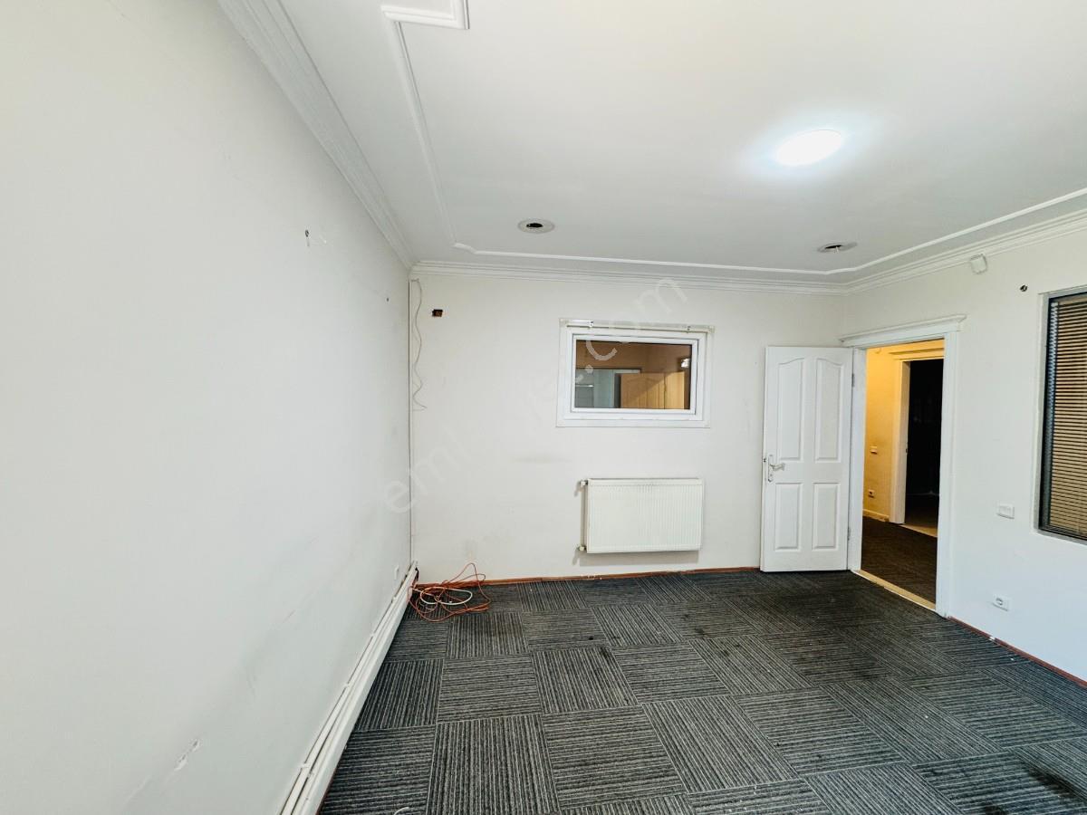 Turyap Alphadan Merkezi Kiralık 3+1 Ofis - Görsel 17