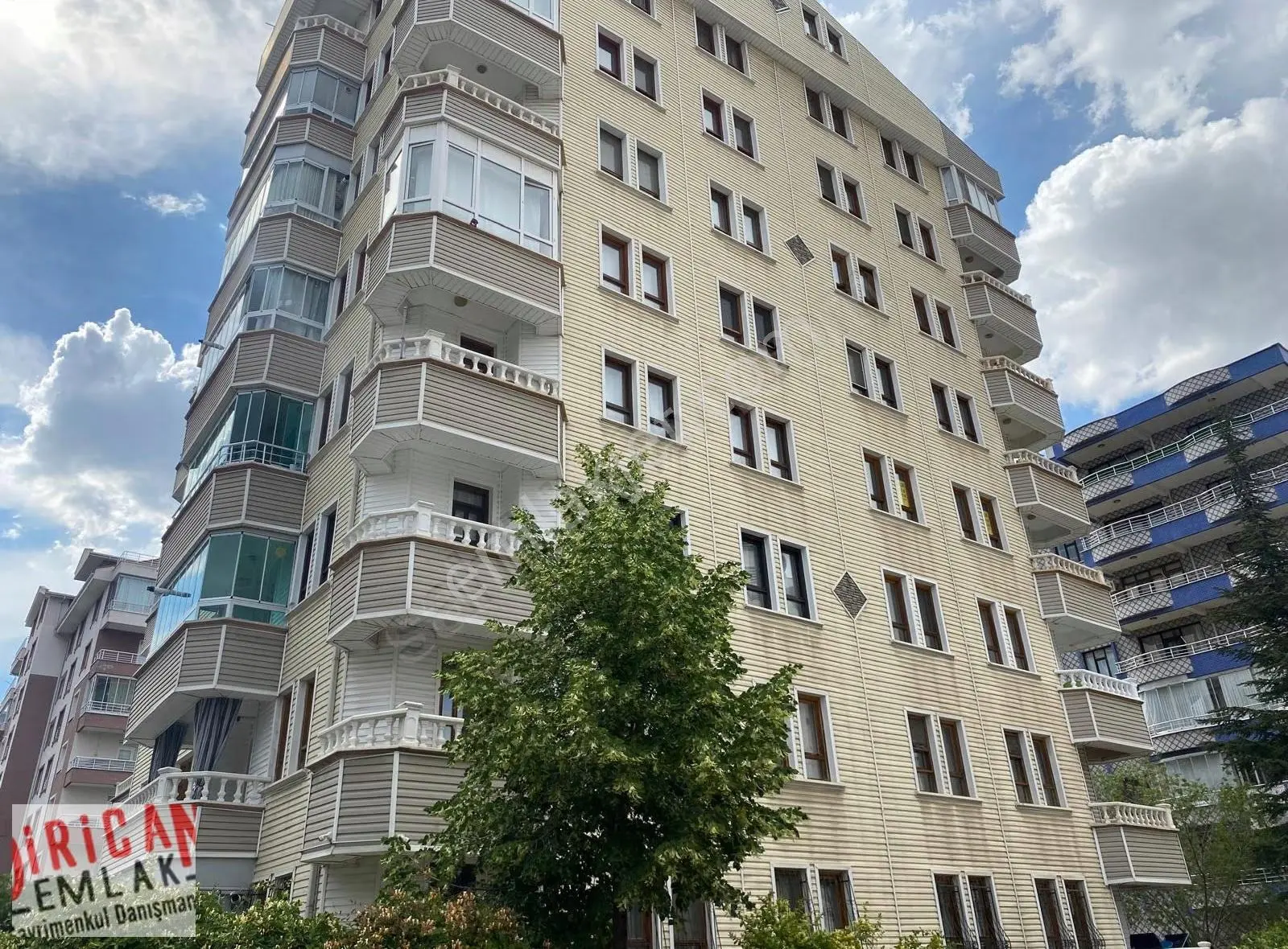 Konya Yazır Mah.otogar Arkası Teiaş Bitişiği Ara Kat 3+1 Satılık