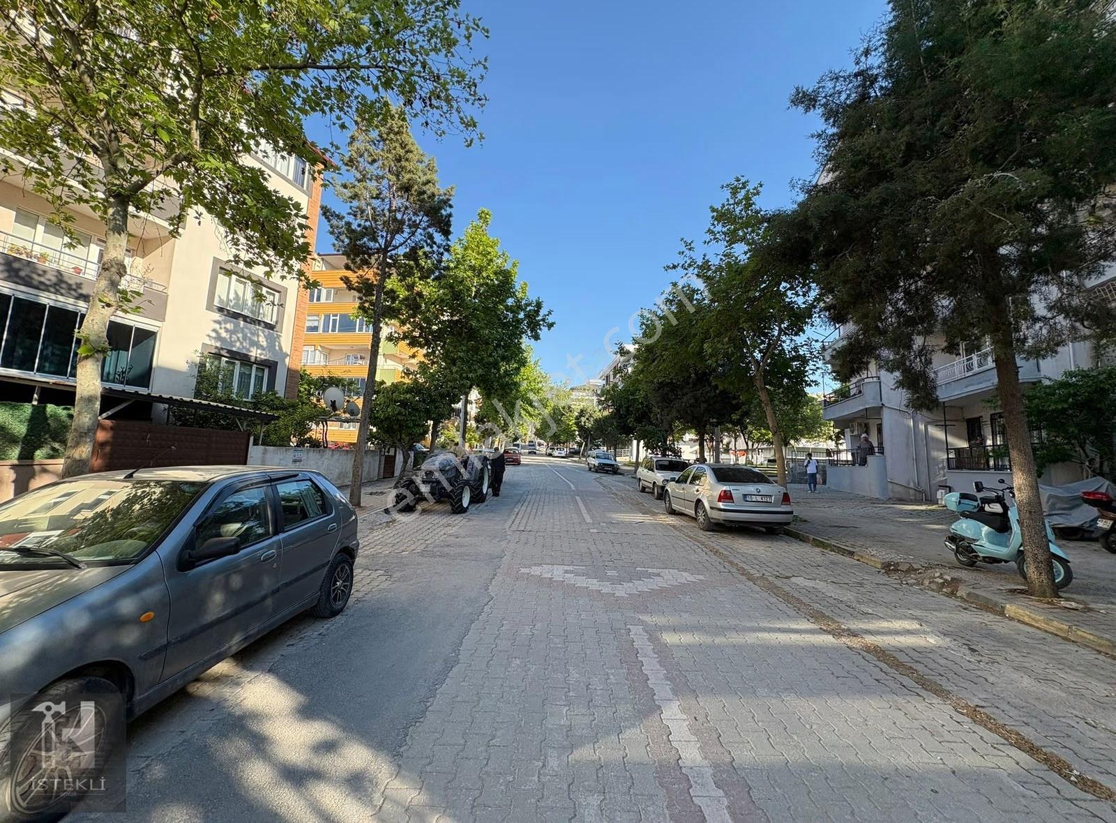 İstekli Emlak'tan İnönü Mahallesi Muhtarlık Karşısı 2+1 Daire - Görsel 12