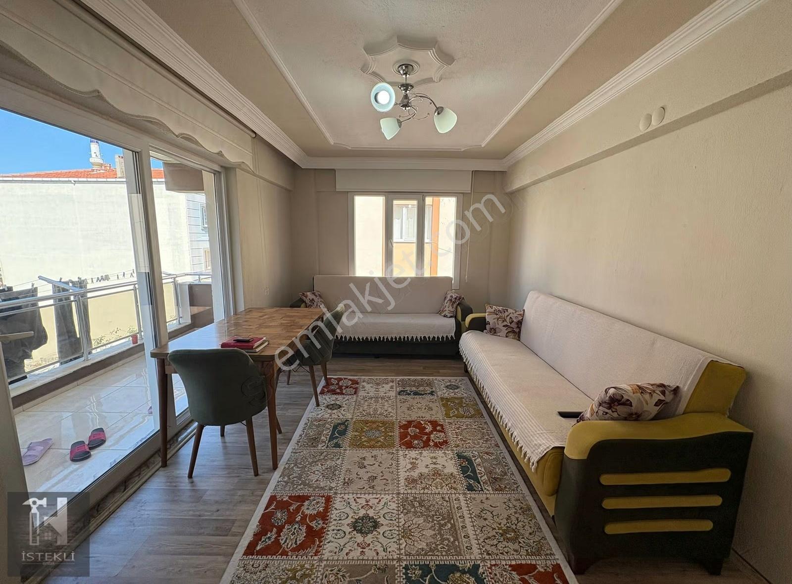 İstekli Emlak'tan Cuma Pazarı Altı Full Eşyalı 3+1 Daire - Görsel 12