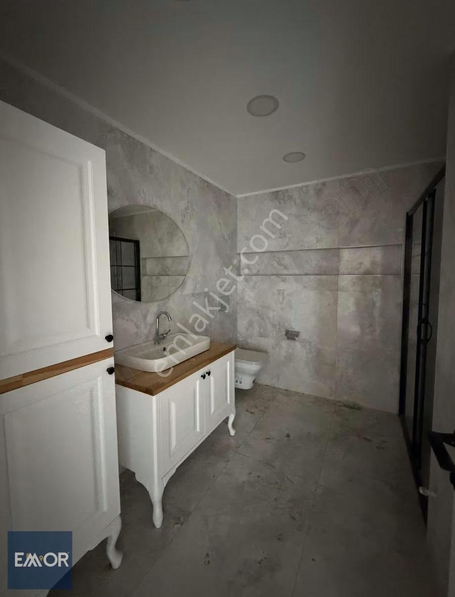 Güzelyalı Mahallesinde 185 M2 4+1 Satılık Sıfır Lüks Daire - Görsel 23