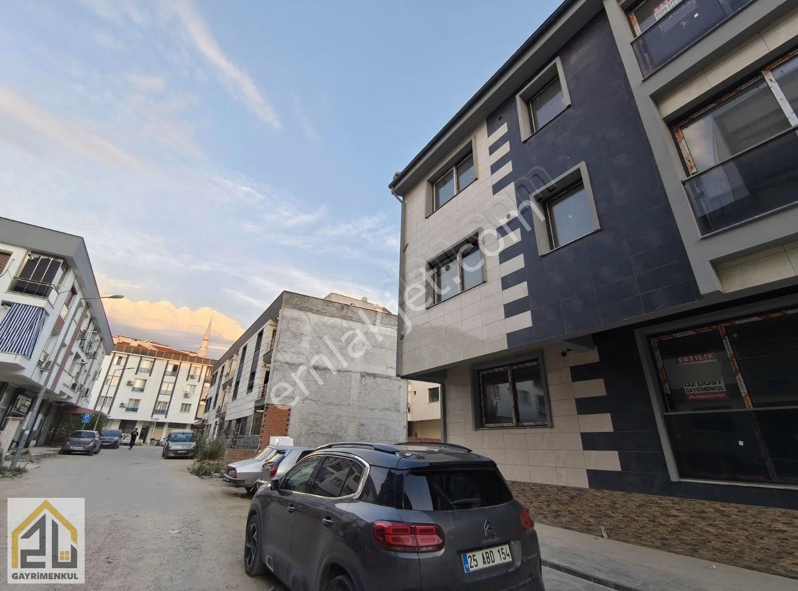 Zu Gayrimenkul Den Muradiye De 3+1 Kapalı Mutfak Arakat Daire - Görsel 16