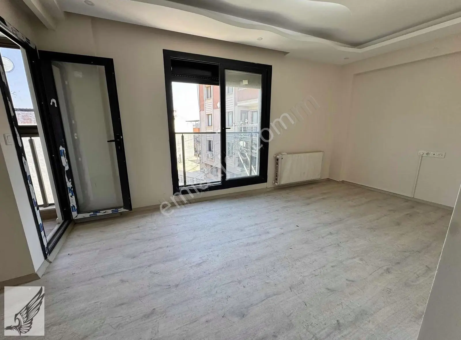 Yeni Bina Kapalı Otoparklı Doğalgazlı Geniş 2+1 Belediye Yakını
