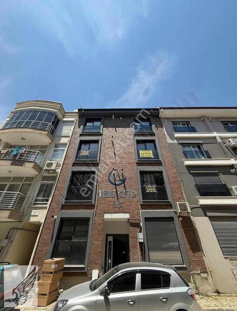 Seferihisar Merkezde Kiralık 1+1 Daire - Görsel 22