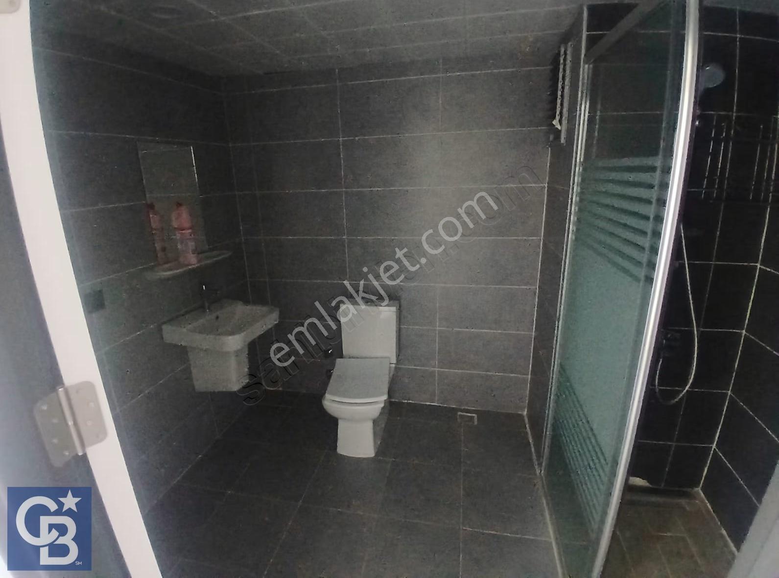 Aliağa Yeni Tokilerde 3+1 Ara Kat Cam Balkonlu Satılık Daire
