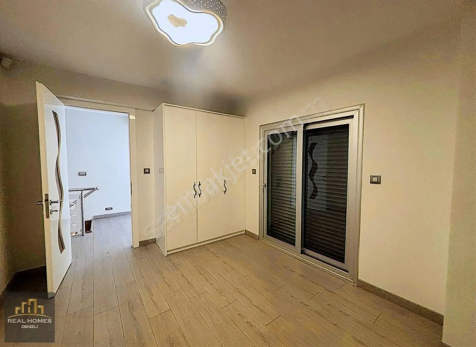 Cankurtaran ' Da 5+2 Havuzlu Lüks Villa - Görsel 4