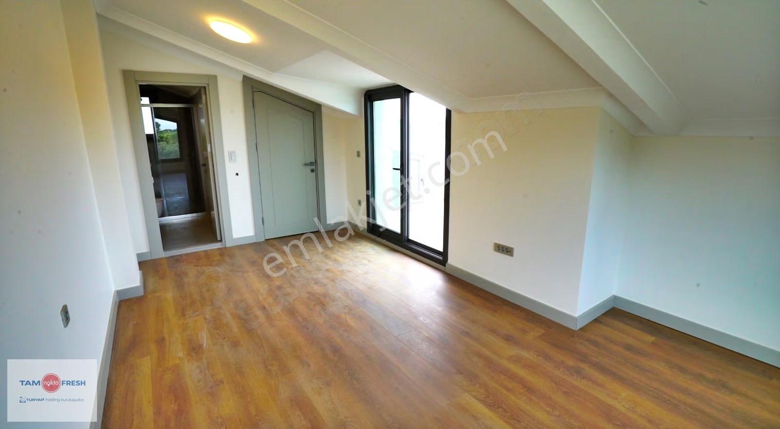 Güzelbahçe Yalı Mahallesi'nde Özenle Tasarlanmış Villa... - Görsel 14