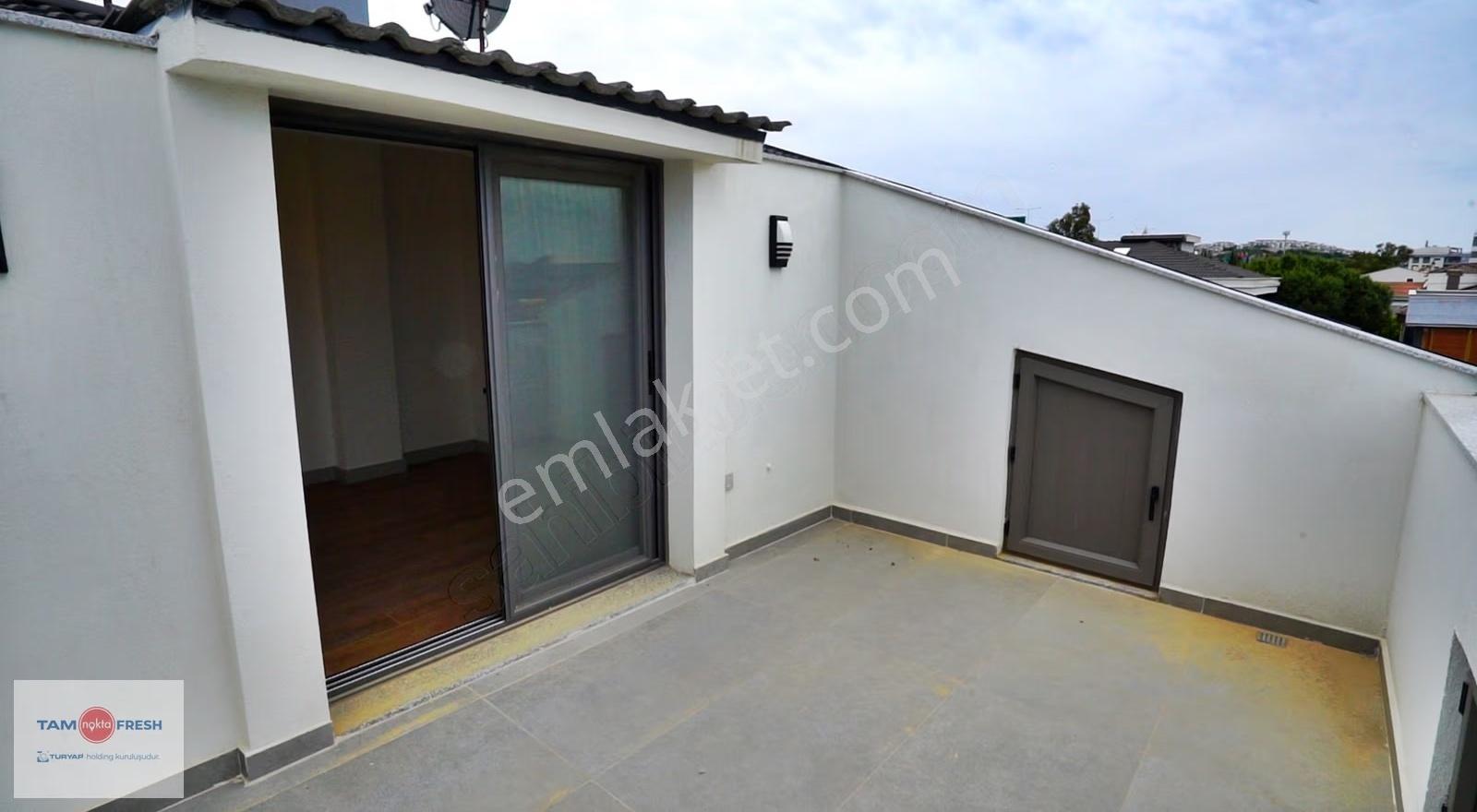 Güzelbahçe Yalı Mahallesi'nde Özenle Tasarlanmış Villa... - Görsel 6