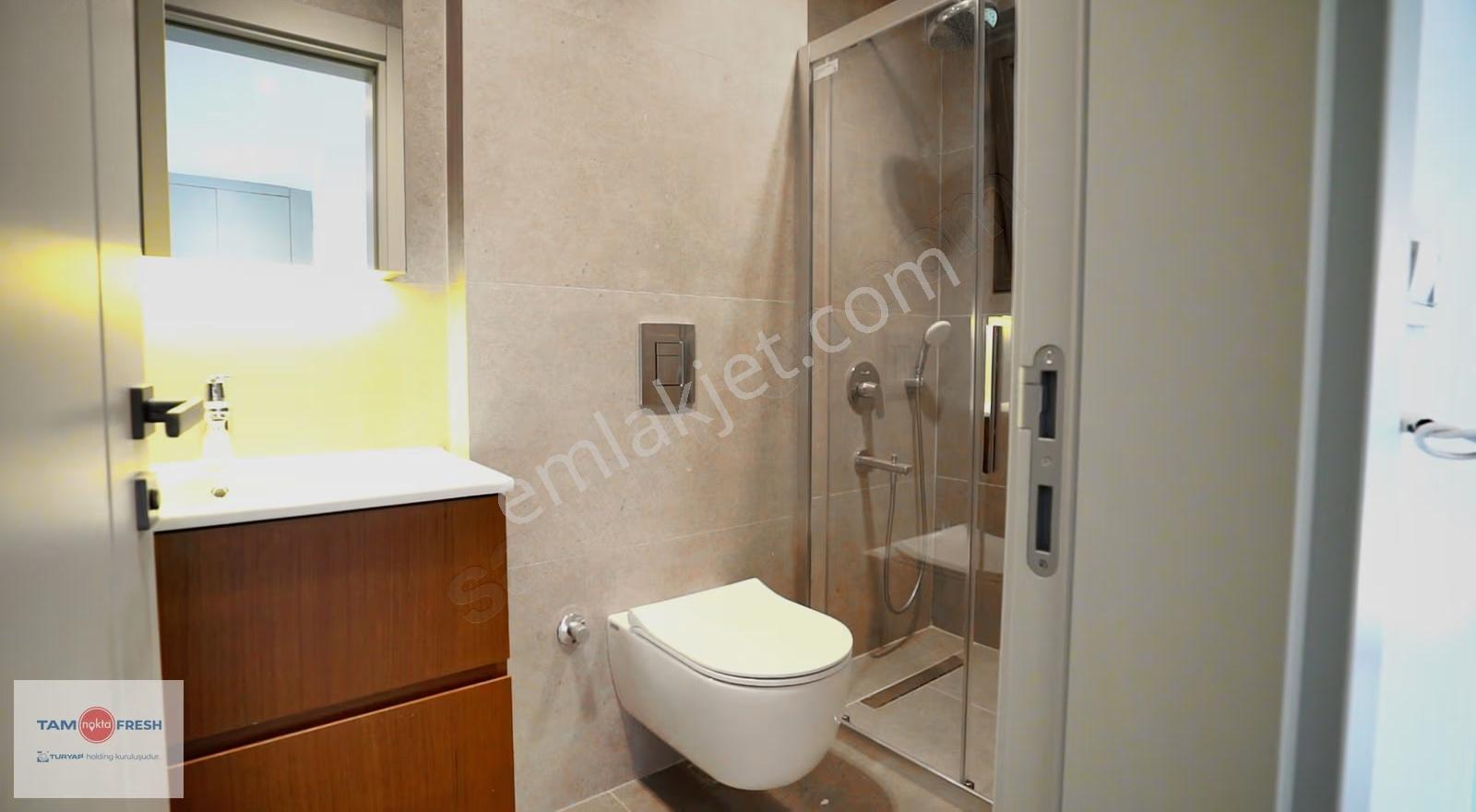 Güzelbahçe Yalı Mahallesi'nde Özenle Tasarlanmış Villa... - Görsel 9