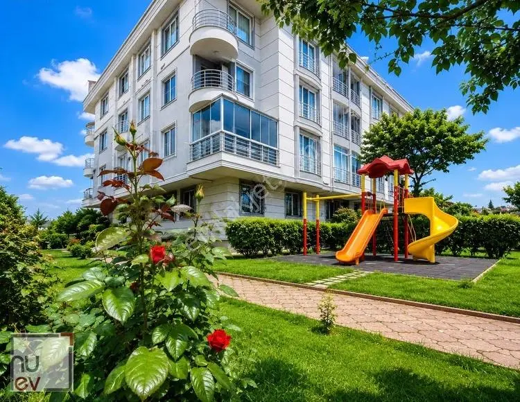 Site İçinde Çocuk Parklı, Ferah 2+1 Daire-nuev