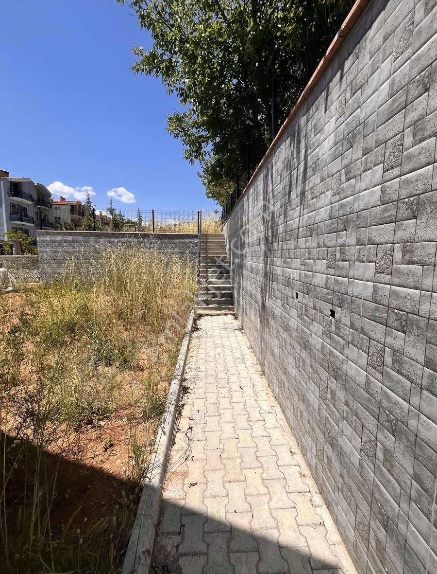 Banaz Dilekmh 517marsa Olan 2katlı Dubleks Villa - Görsel 30