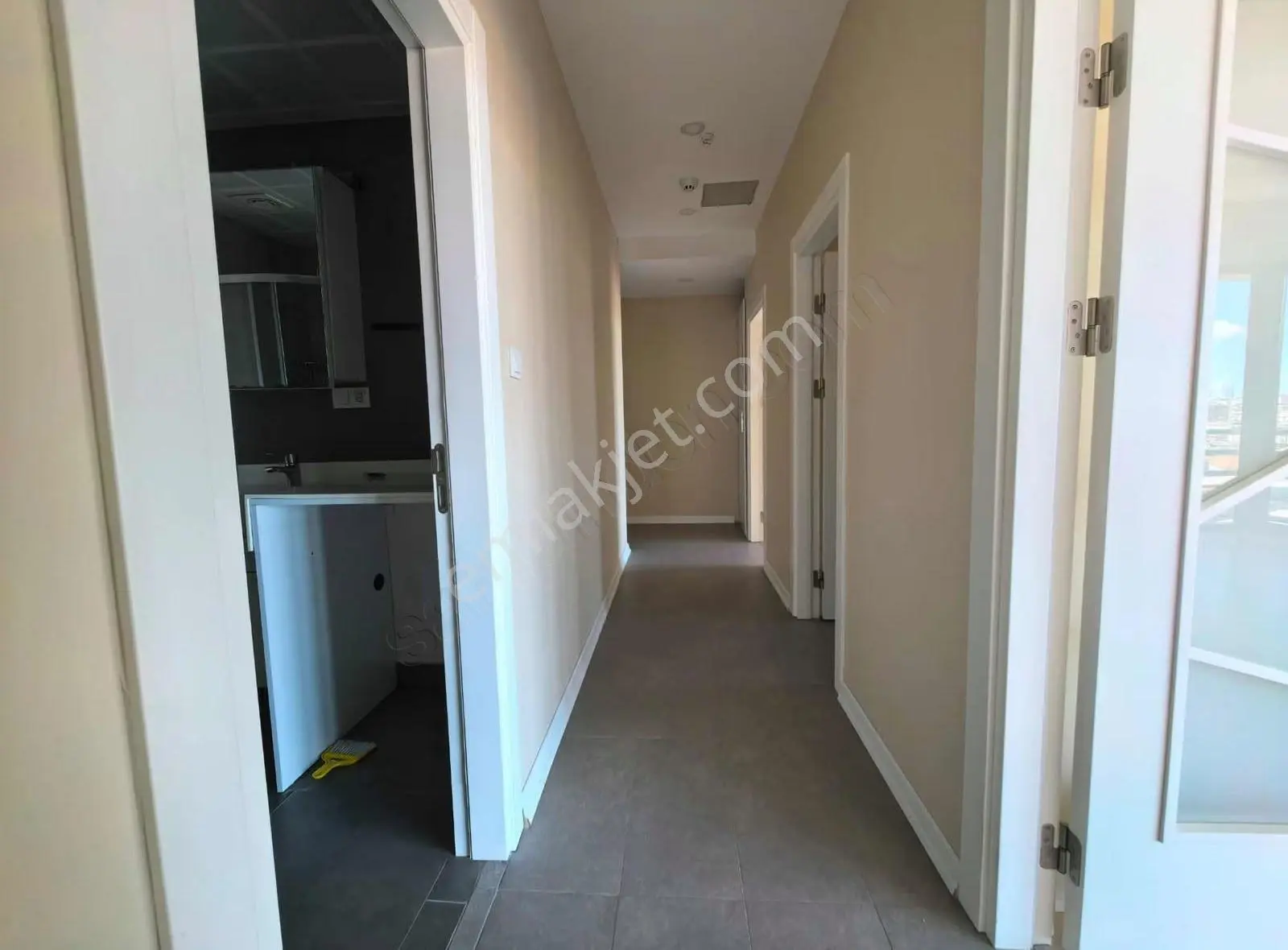 İstova Hilltown Kiralık 2+1 Lüks Rezidans Daire Metro Yakını