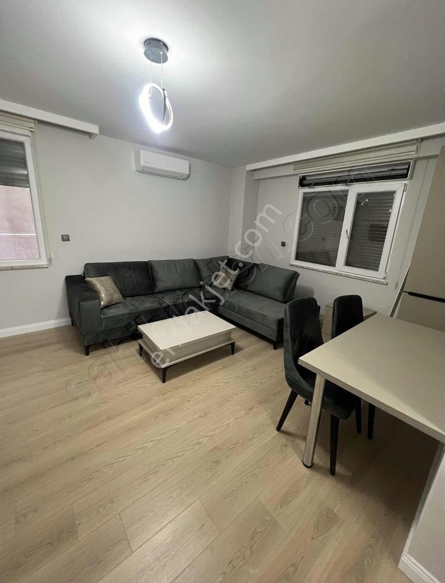 Ümraniye Metro Çıkışında Kiralık 1+1 Full Eşyalı Lüks Daire - Görsel 2