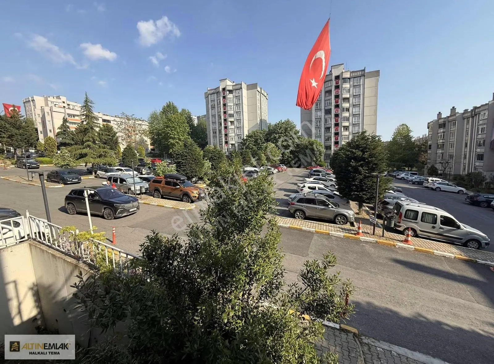 Atakent'te Satılık 1+1 Daire, 57m² Net, Lüks Yapılı Fırsat!