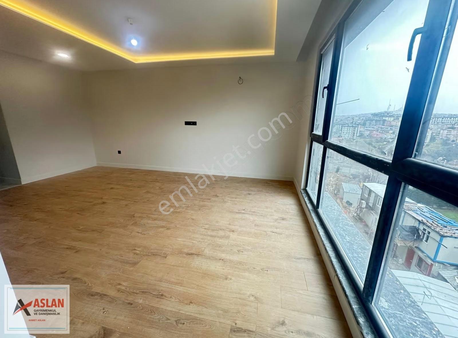 Üsküdar Çengelköyde Site İçinde Satılık Arakat 2+1 Otoparklı - Görsel 9