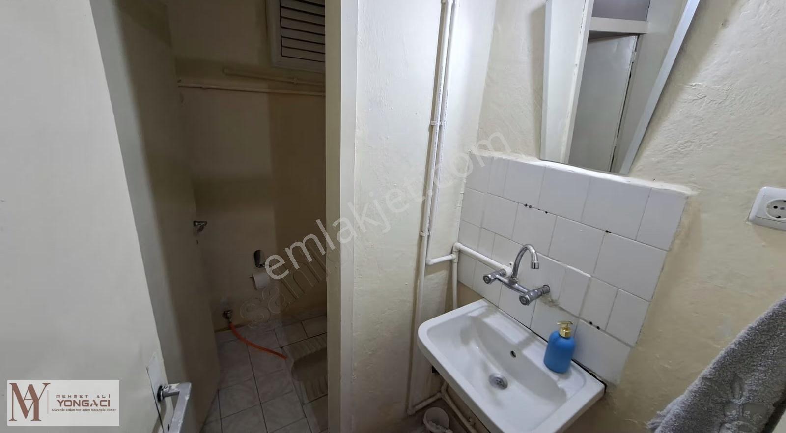 Binkonutta Erenkaya Tranvay Durağının Yanında 3+1 Kiralık Daire - Görsel 10