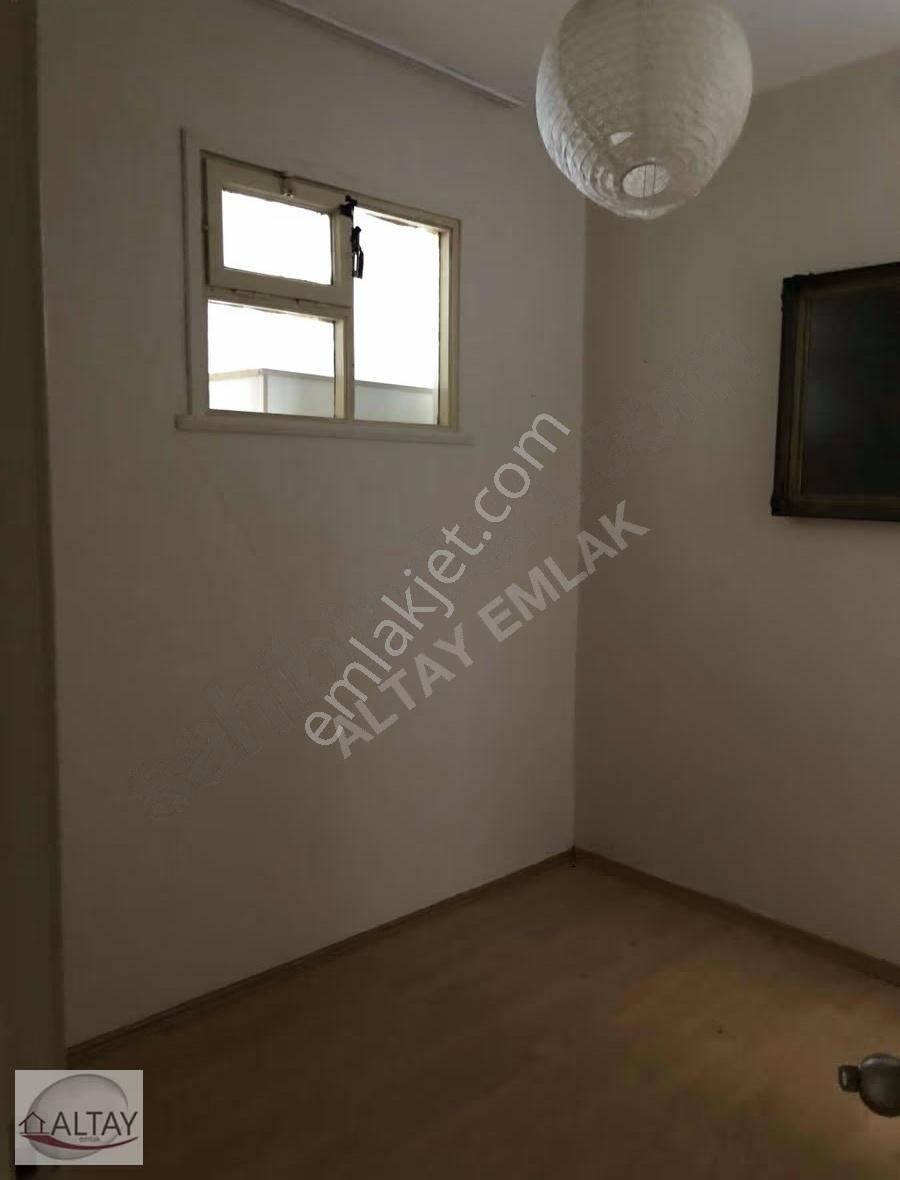 Zeynep Kamil'de Ana Caddeye Yakın 2+1 Giriş 28.000tl - Görsel 12