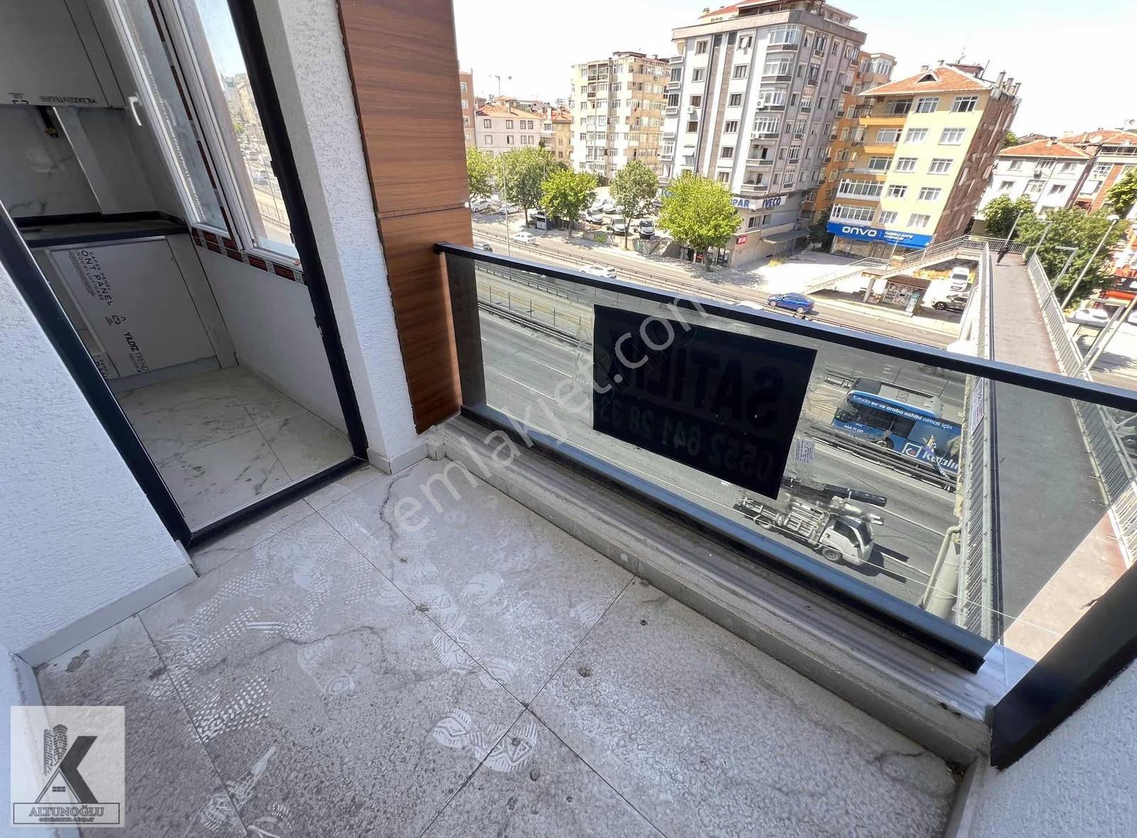Altunoğlu"ndan E-5 Metrobüse 2 Dakika Sıfır 2+1 95m2 Ara Kat - Görsel 25