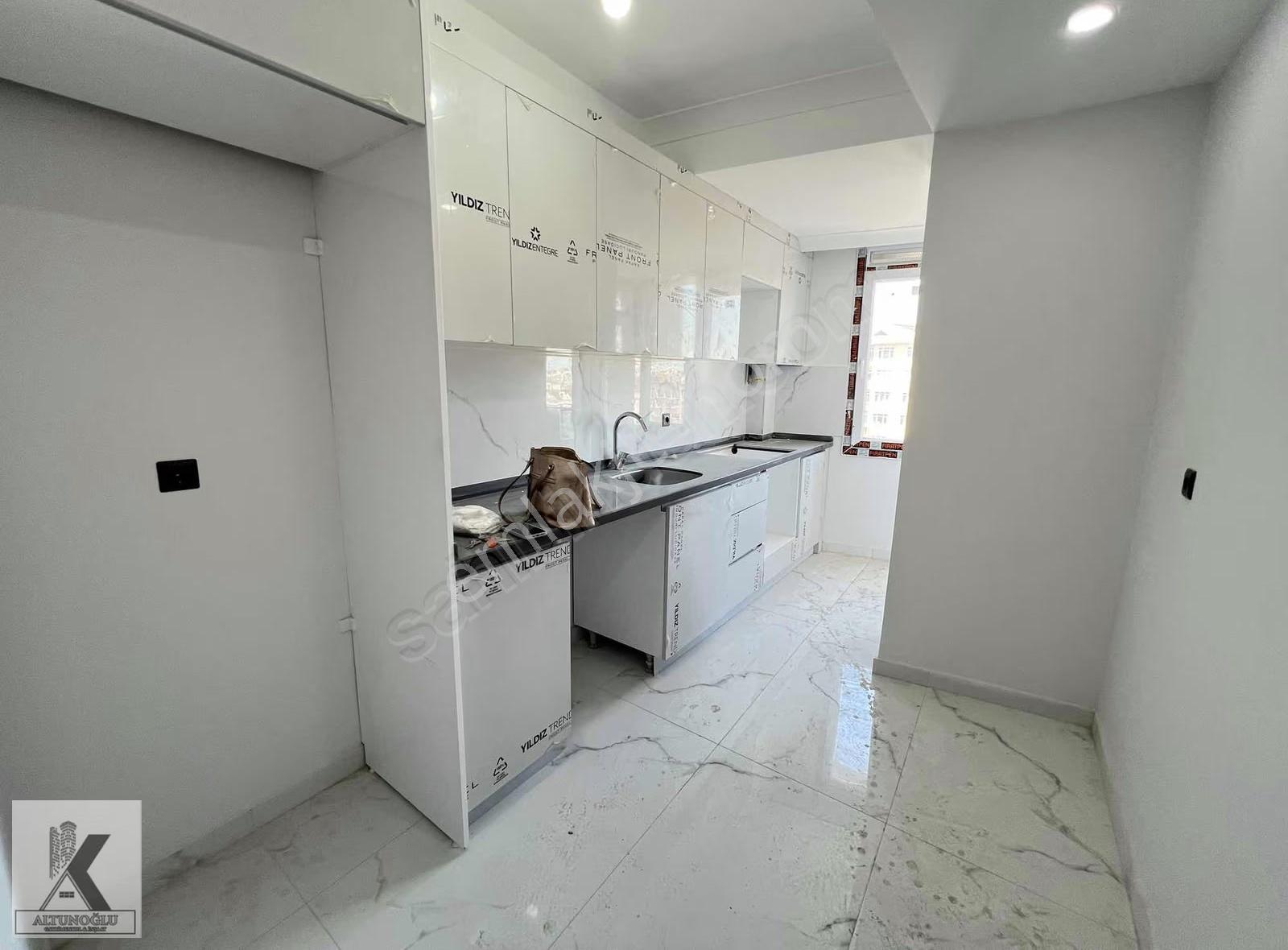 Altunoğlu"ndan E-5 Metrobüse 2 Dakika Sıfır 2+1 95m2 Ara Kat - Görsel 27