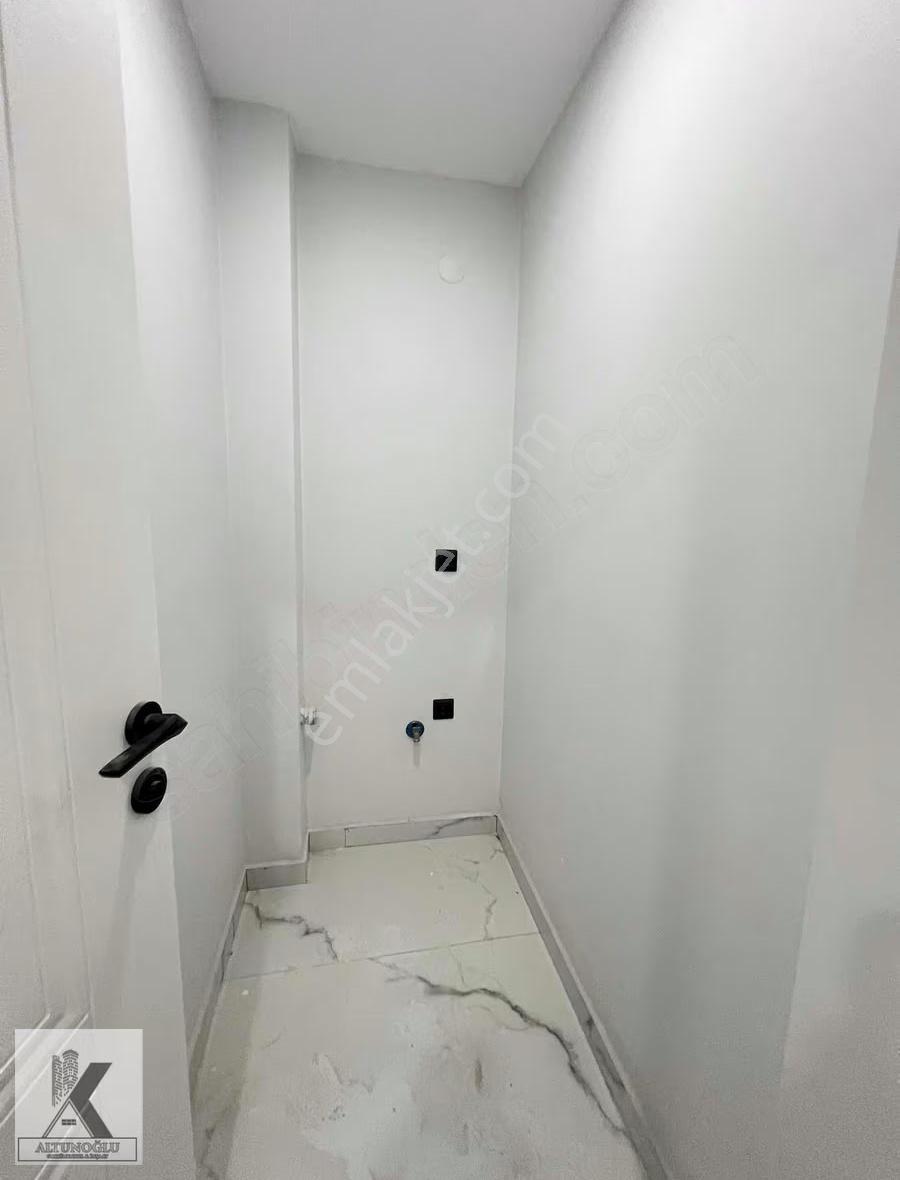 Altunoğlu"ndan E-5 Metrobüse 2 Dakika Sıfır 2+1 95m2 Ara Kat - Görsel 19