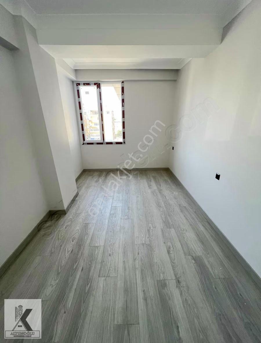Altunoğlu"ndan E-5 Metrobüse 2 Dakika Sıfır 2+1 95m2 Ara Kat - Görsel 12