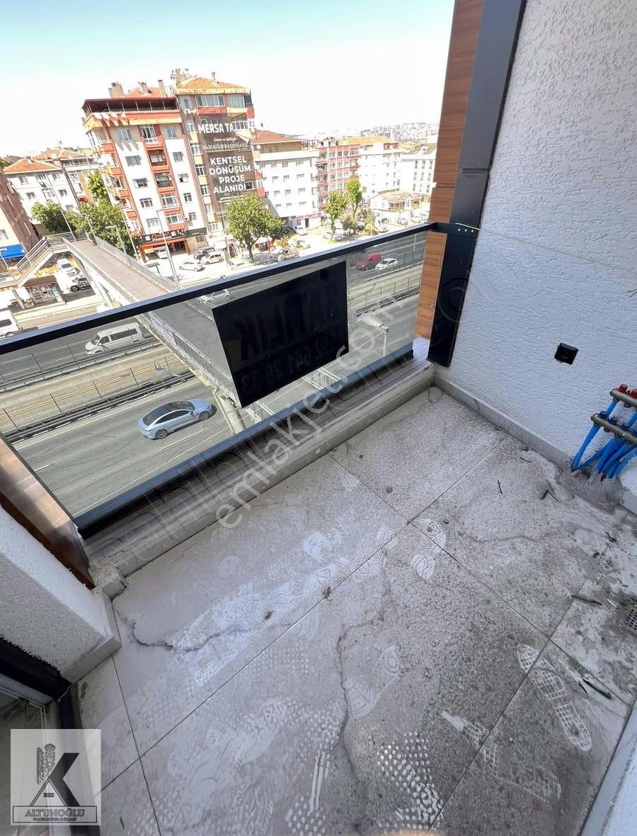 Altunoğlu"ndan E-5 Metrobüse 2 Dakika Sıfır 2+1 95m2 Ara Kat - Görsel 16