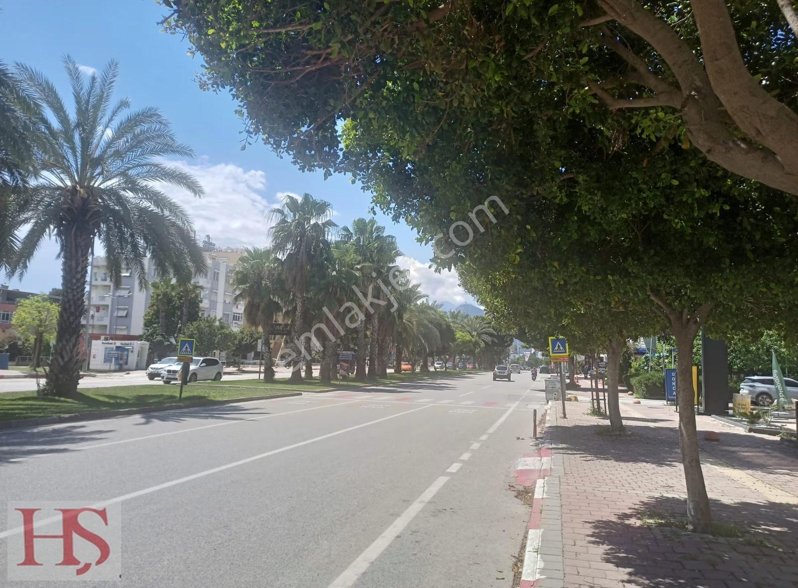 Antalya Konyaaltı Altınkumda Deniz Manzaralı Eşyalı Kiralık 1+1 - Görsel 7