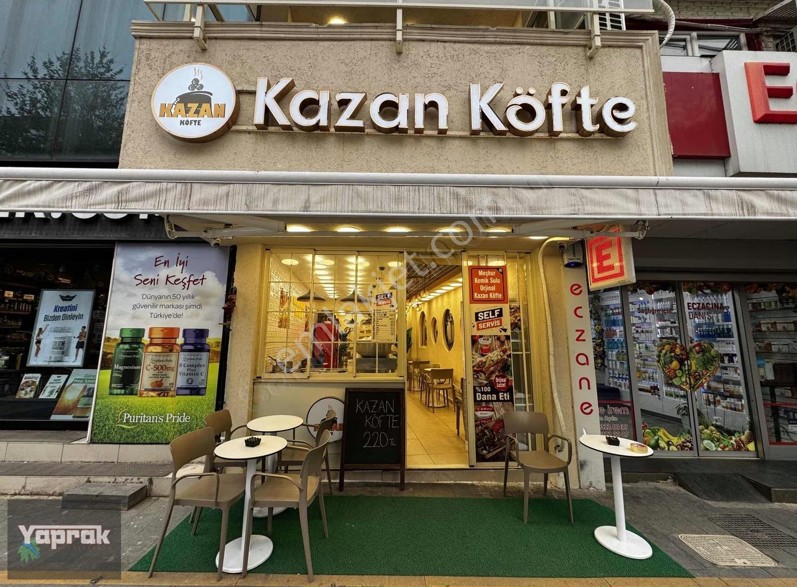İzmit'in En Gözde Caddesi "yürüyüş Yolunda"