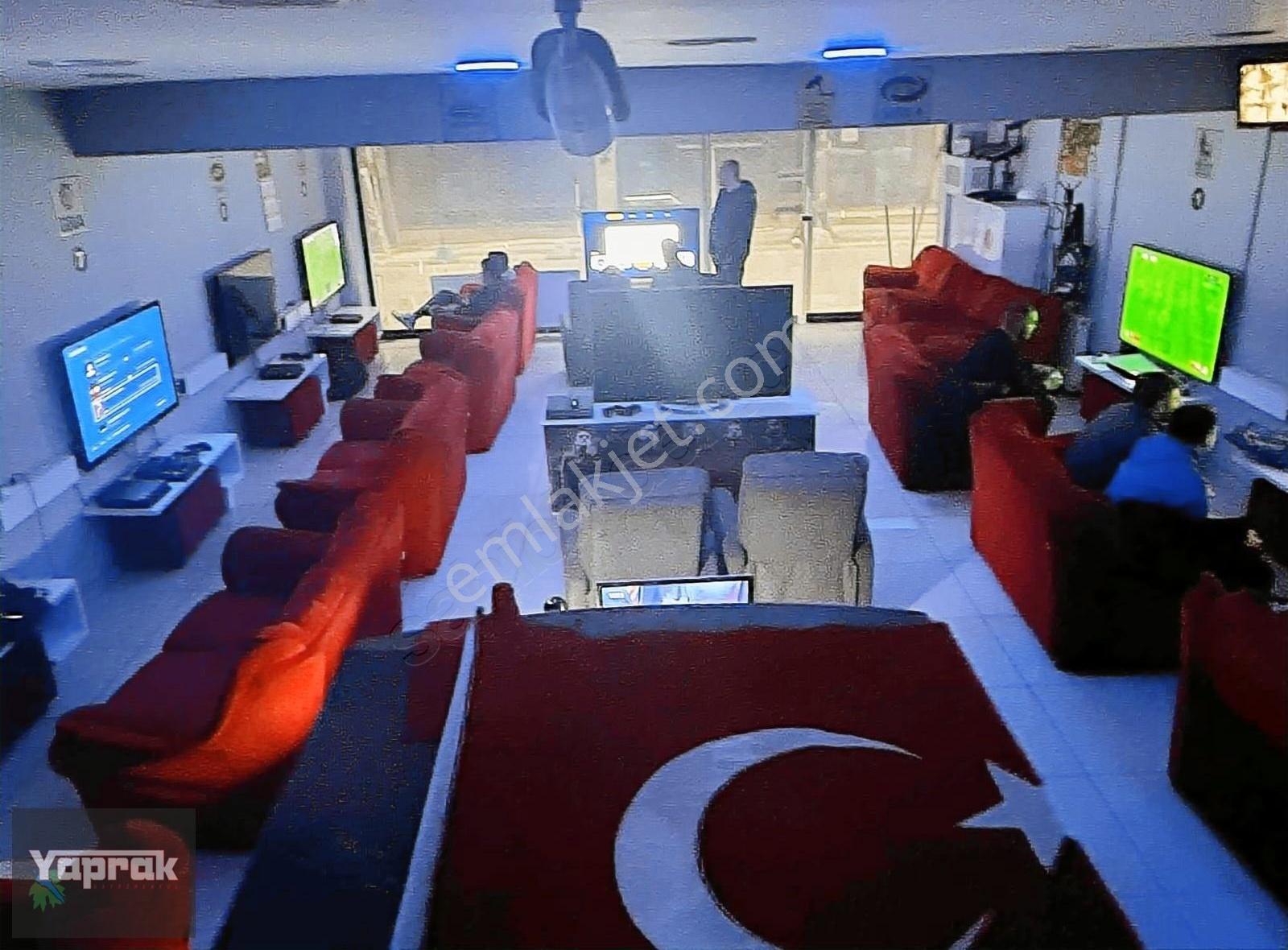 İzmit Çarşı Merkezde Yeni Cuma Karşısında Satılık Kupon Dükkan - Görsel 18