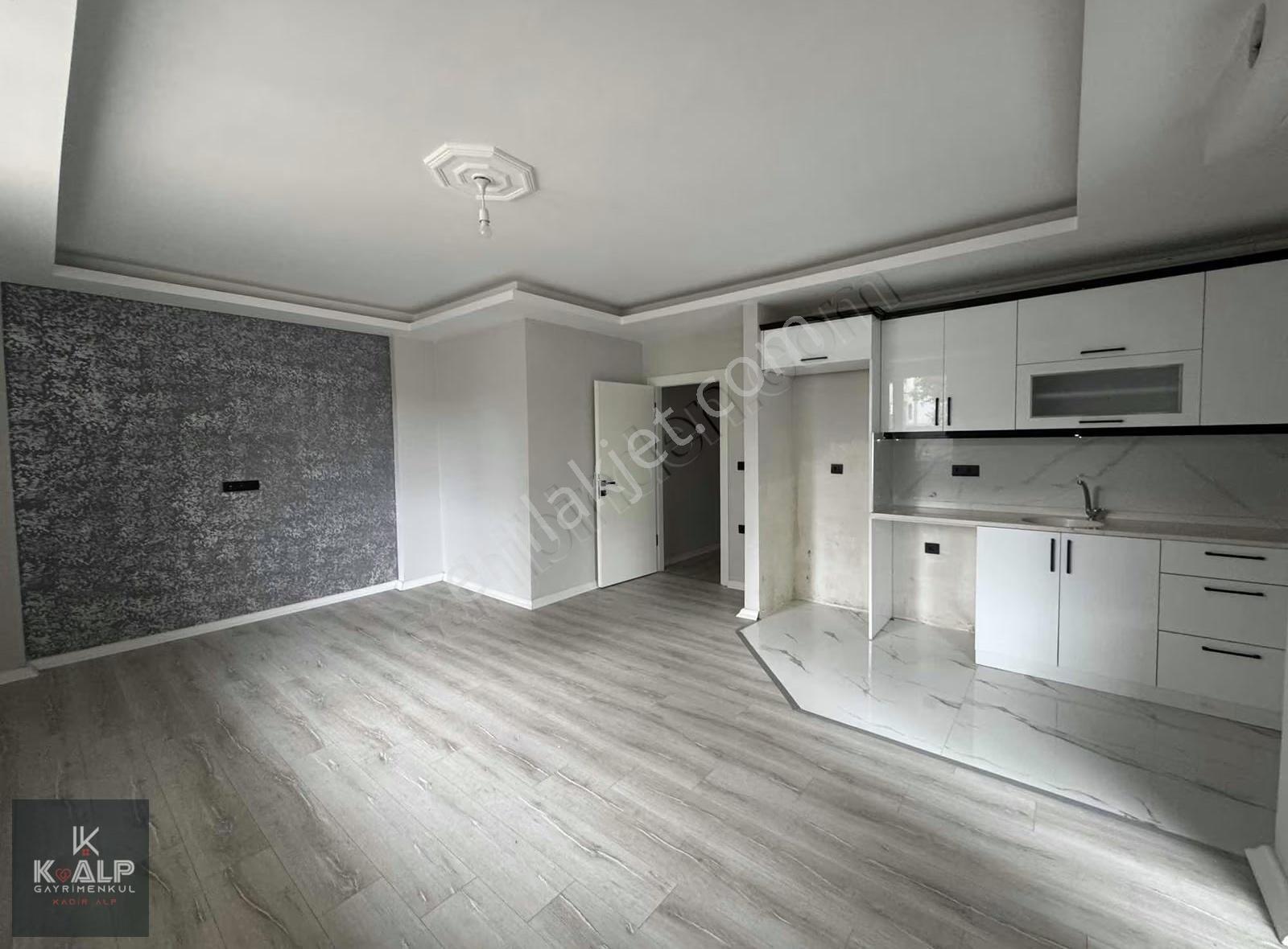Sungurlu'da Kiralık 2+1 Daire.sıfır Ayarında İyi Konumda - Görsel 9