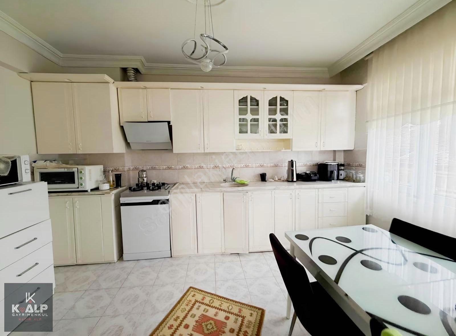 Orta Mahalle Kapalı Pazar Yakınında Satılık 2+1 Daire - Görsel 15