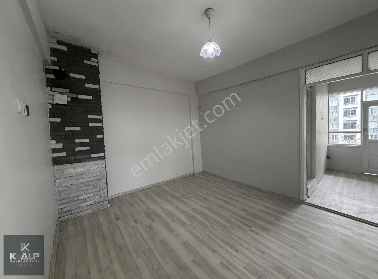 Hüsnübey Caddesinde Satılık Uygun Fiyatlı 3+1 Daire - Görsel 16