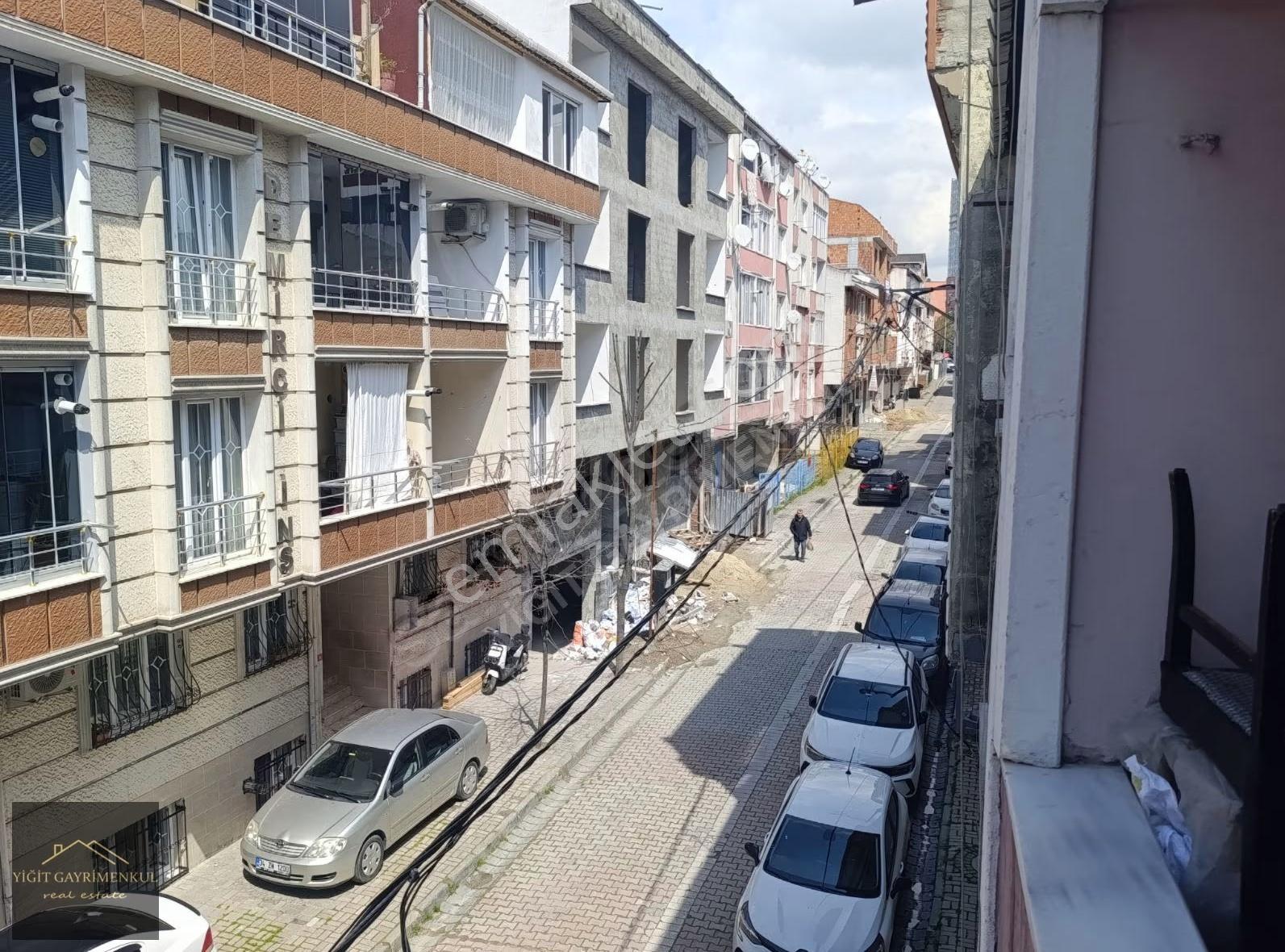 Küçükçekmece Söğütlü Çeşme De 2+1 Satılık - Görsel 13
