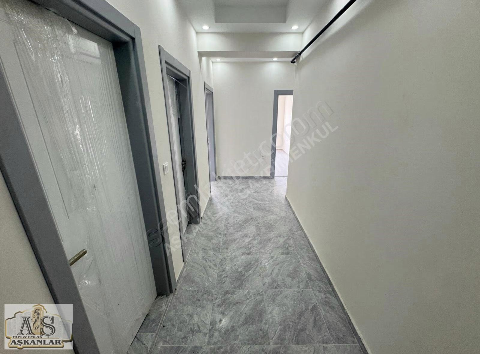 Aşkanlar Yapı'dan 3+1 Sıfır Daire Ön Cephe Ara Kat Merkezi Konum - Görsel 20