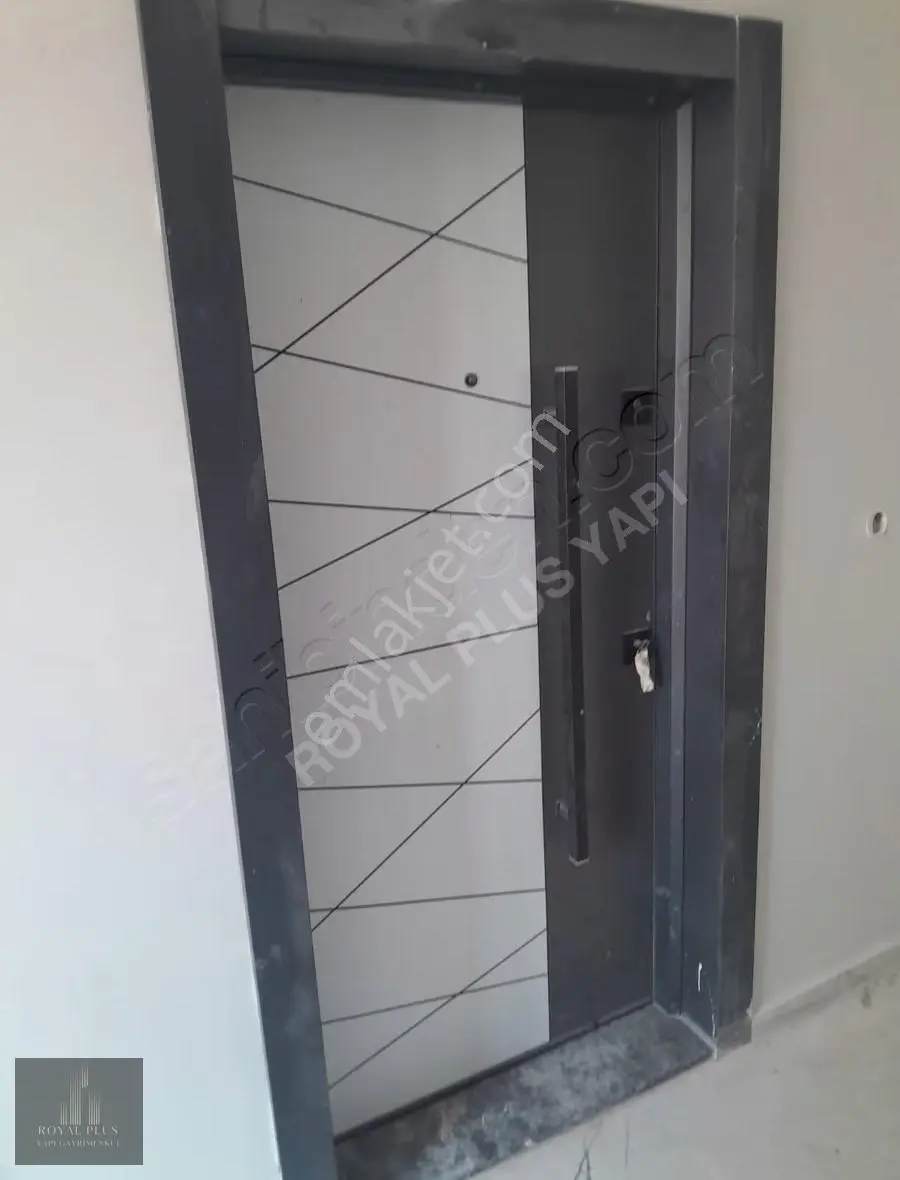 Royal Plustan Hacıömerlide Satılık Deniz Manzaralı 1+1 Daire - Görsel 3