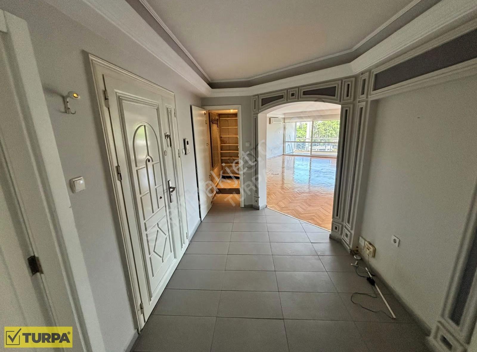 Konak Kültür Mahallesinde 3+1 Kiralık Daire - Görsel 19