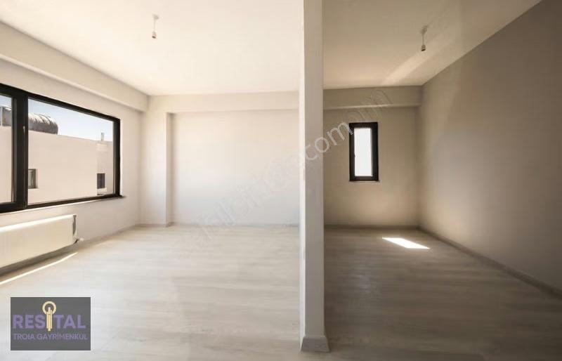 Çınarlıda Kiralık Geniş 5+1 Villa - Görsel 2