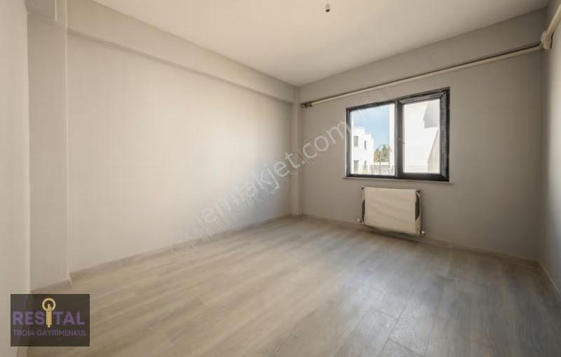 Çınarlıda Kiralık Geniş 5+1 Villa - Görsel 15