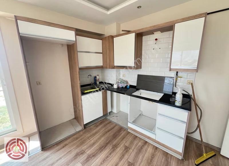 Emir Grup'tan İstasyon Civ. 2+1 Köşe Önü Açık Kiralık Daire - Görsel 7