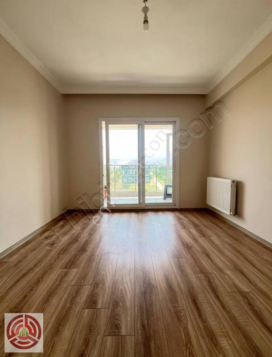 Emir Grup'tan İstasyon Civ. 2+1 Köşe Önü Açık Kiralık Daire - Görsel 2