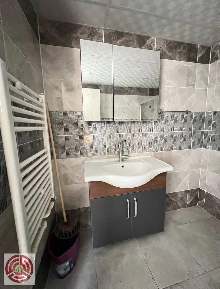 Emir Grup'tan İstasyon Civ. 2+1 Köşe Önü Açık Kiralık Daire - Görsel 3