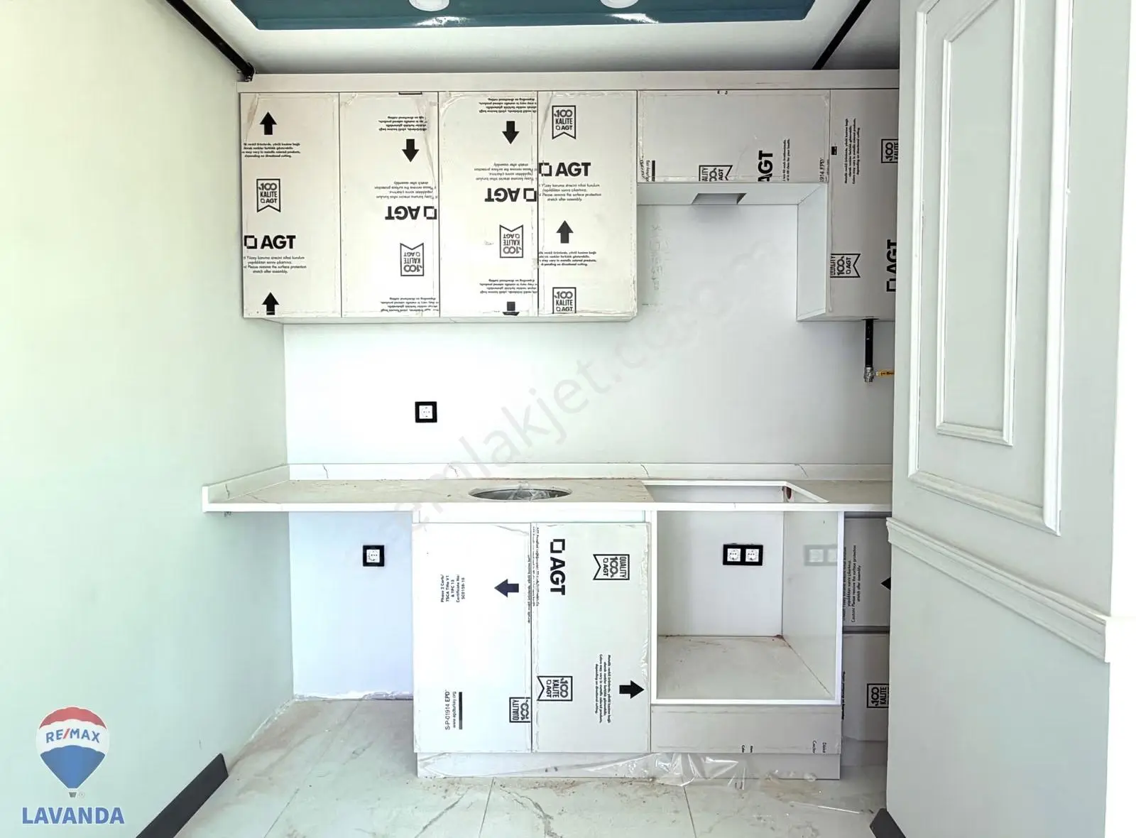 Remax Lavanda'dan Kapaklı'nın Merkezinde Satılık 1+1 Ofis&daire - Görsel 5