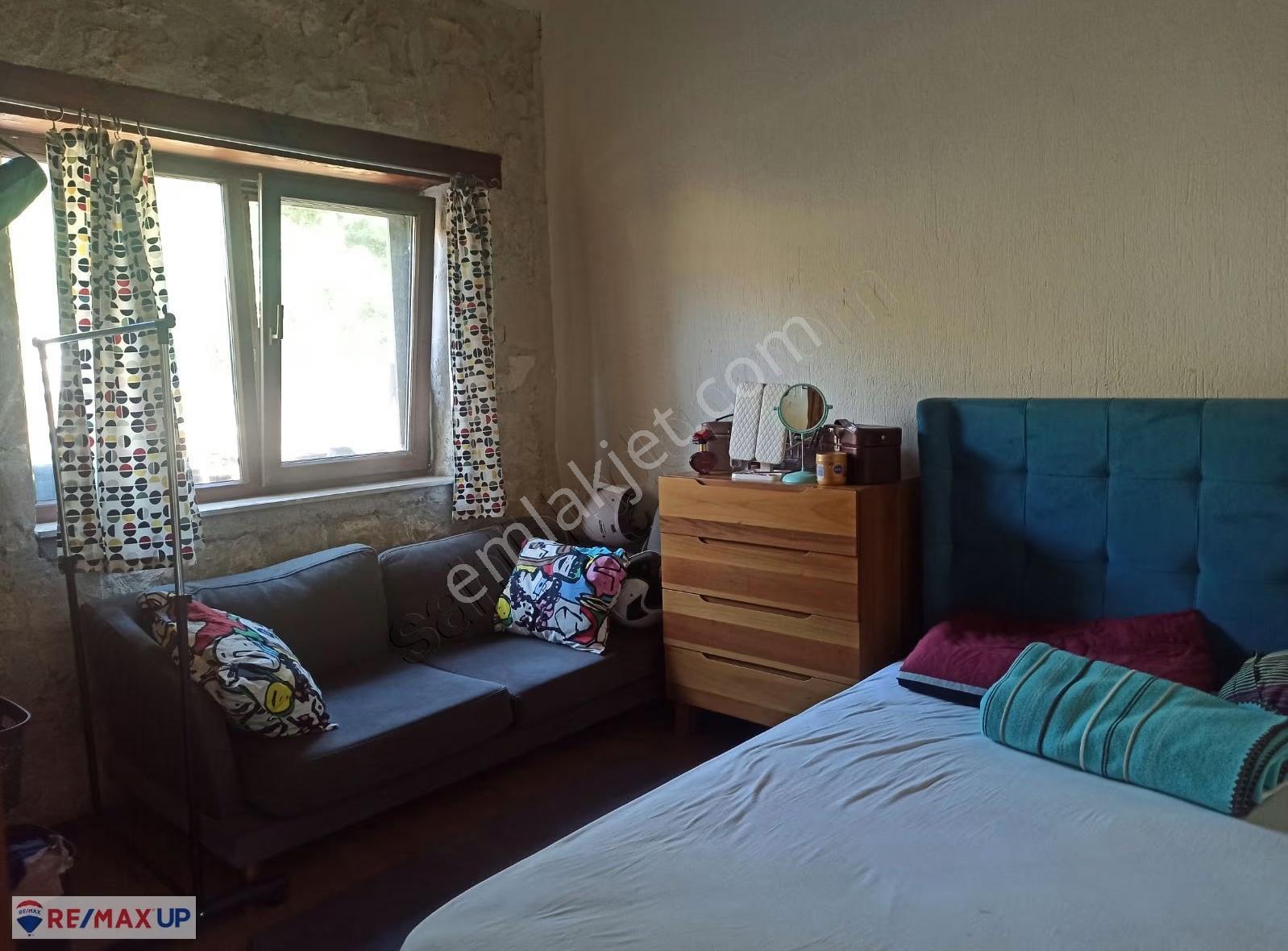 İzmir Karaburun Bozköy'de 2994 M² Arazili, 148 M² Taş Ev - Görsel 9