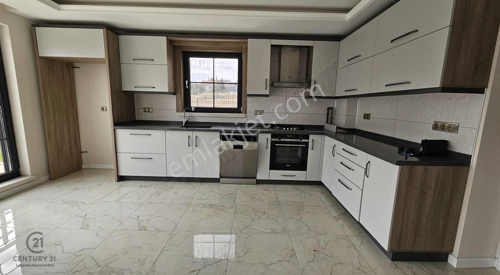Güzelyalı Mahallesinde Lüks Satılık 5+2 Villa Fırsatı - Görsel 18